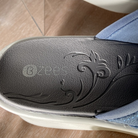 Bzees Smile II Slip-On Washable Knotted Twist Wedge Sandal, Dusty Blue, … - Picture 6 of 11